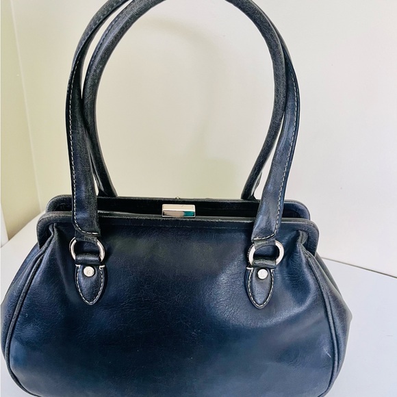 Y2K Liz Claiborne Vintage Leather Kisslock closure Womens Handbag / Shoulderbag - Picture 2 of 11
